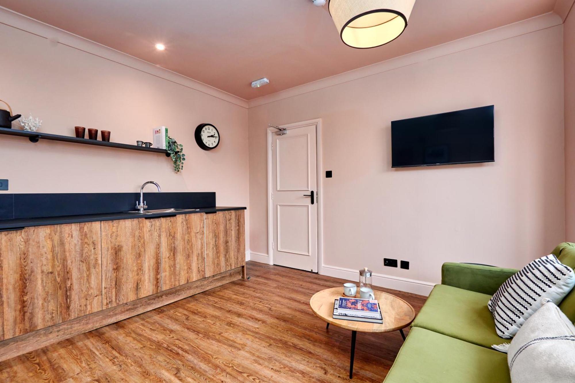 Settle In Winchester - Stylish Self Check-In Rooms Ngoại thất bức ảnh