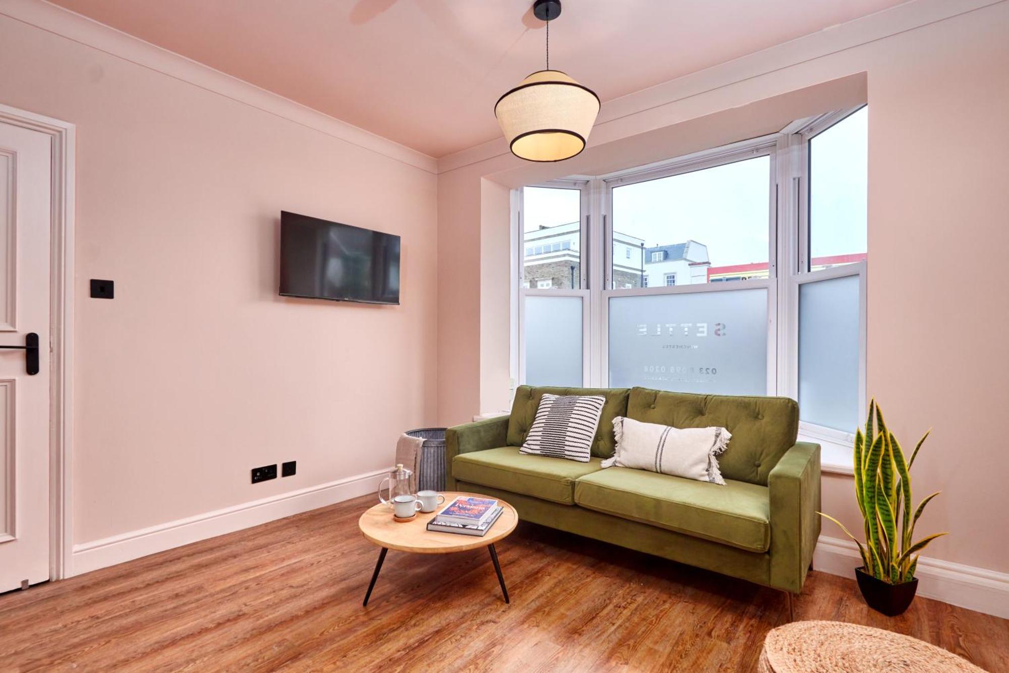 Settle In Winchester - Stylish Self Check-In Rooms Ngoại thất bức ảnh