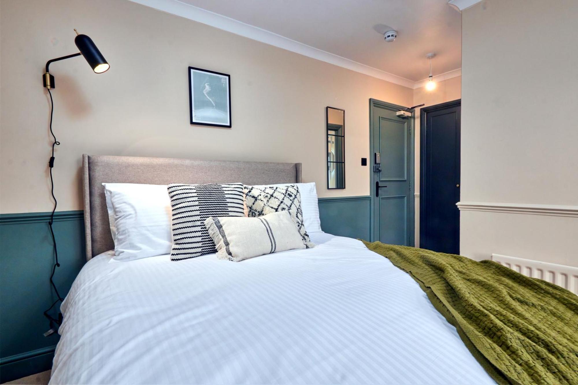 Settle In Winchester - Stylish Self Check-In Rooms Ngoại thất bức ảnh