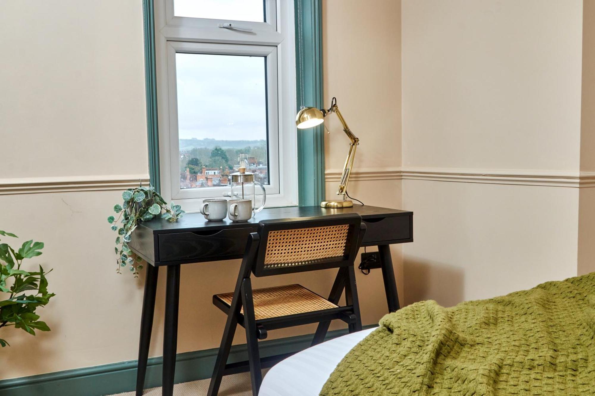Settle In Winchester - Stylish Self Check-In Rooms Ngoại thất bức ảnh