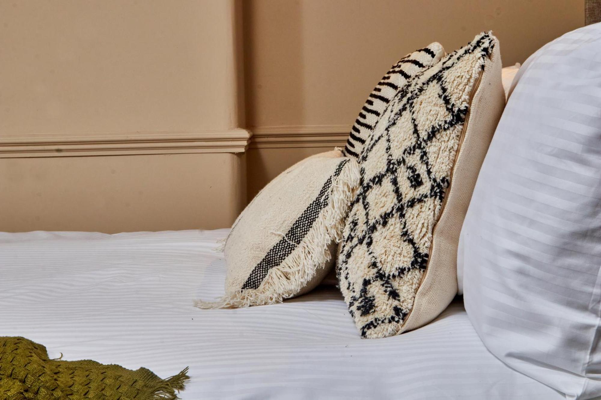 Settle In Winchester - Stylish Self Check-In Rooms Ngoại thất bức ảnh