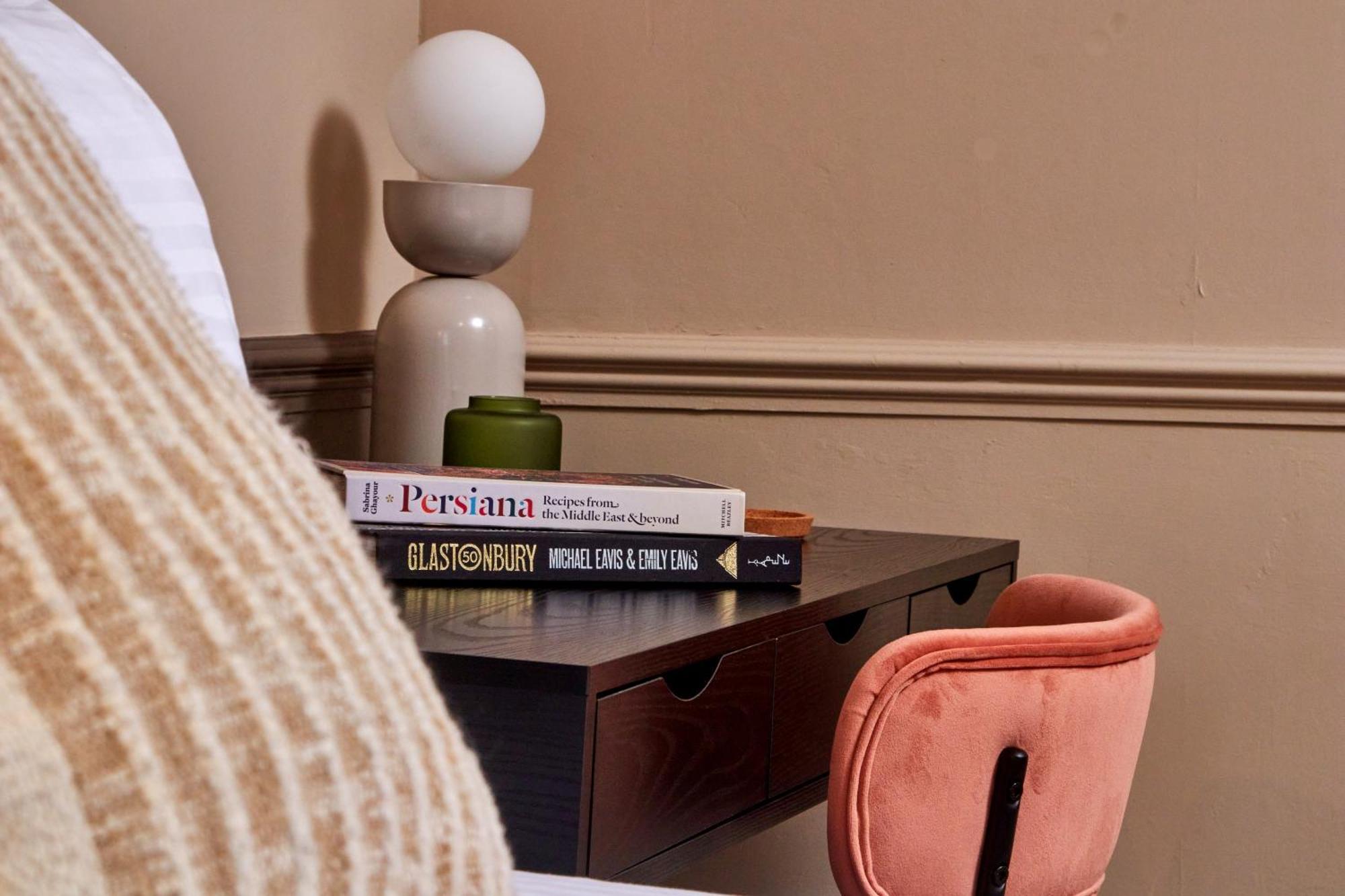 Settle In Winchester - Stylish Self Check-In Rooms Ngoại thất bức ảnh