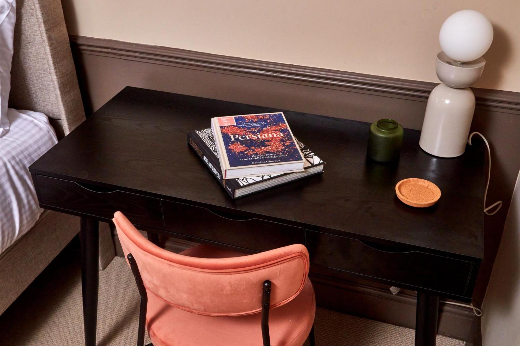 Settle In Winchester - Stylish Self Check-In Rooms Ngoại thất bức ảnh