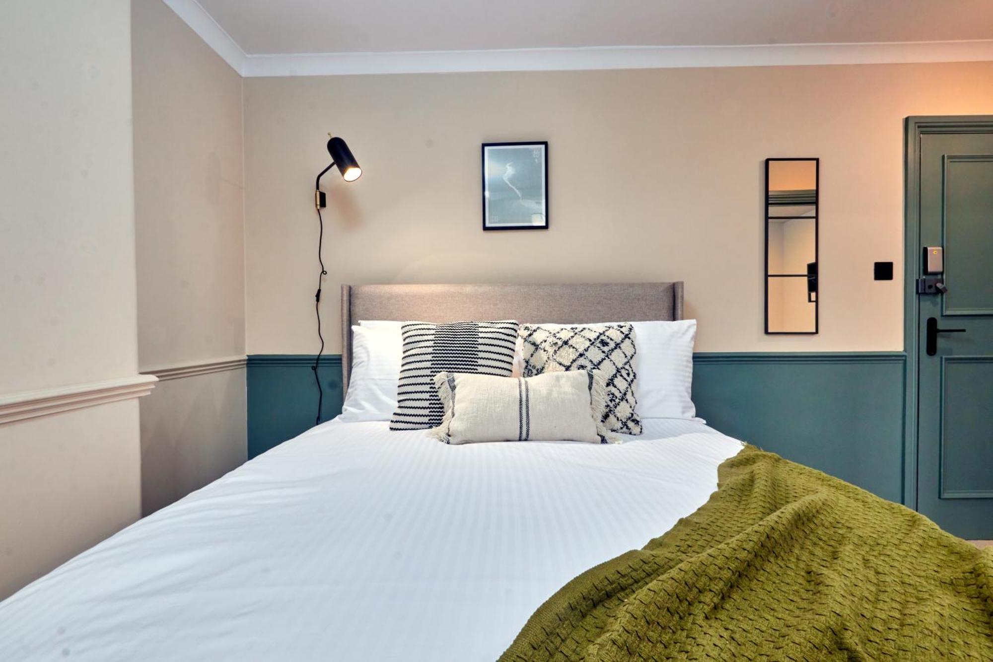 Settle In Winchester - Stylish Self Check-In Rooms Ngoại thất bức ảnh