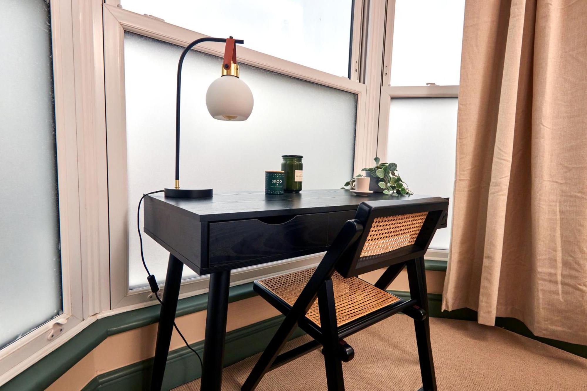 Settle In Winchester - Stylish Self Check-In Rooms Ngoại thất bức ảnh