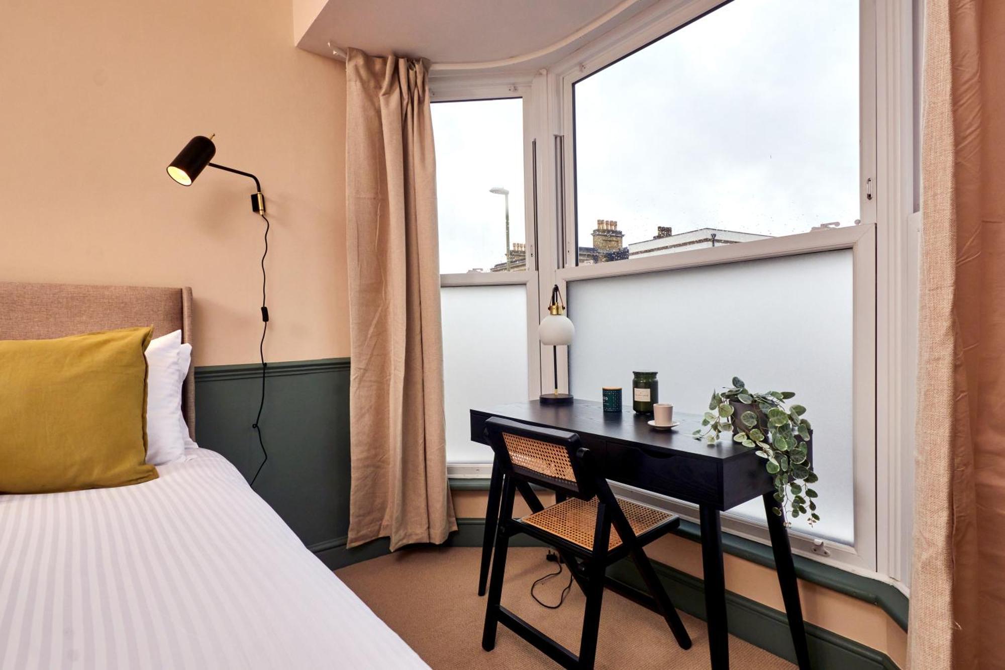 Settle In Winchester - Stylish Self Check-In Rooms Ngoại thất bức ảnh