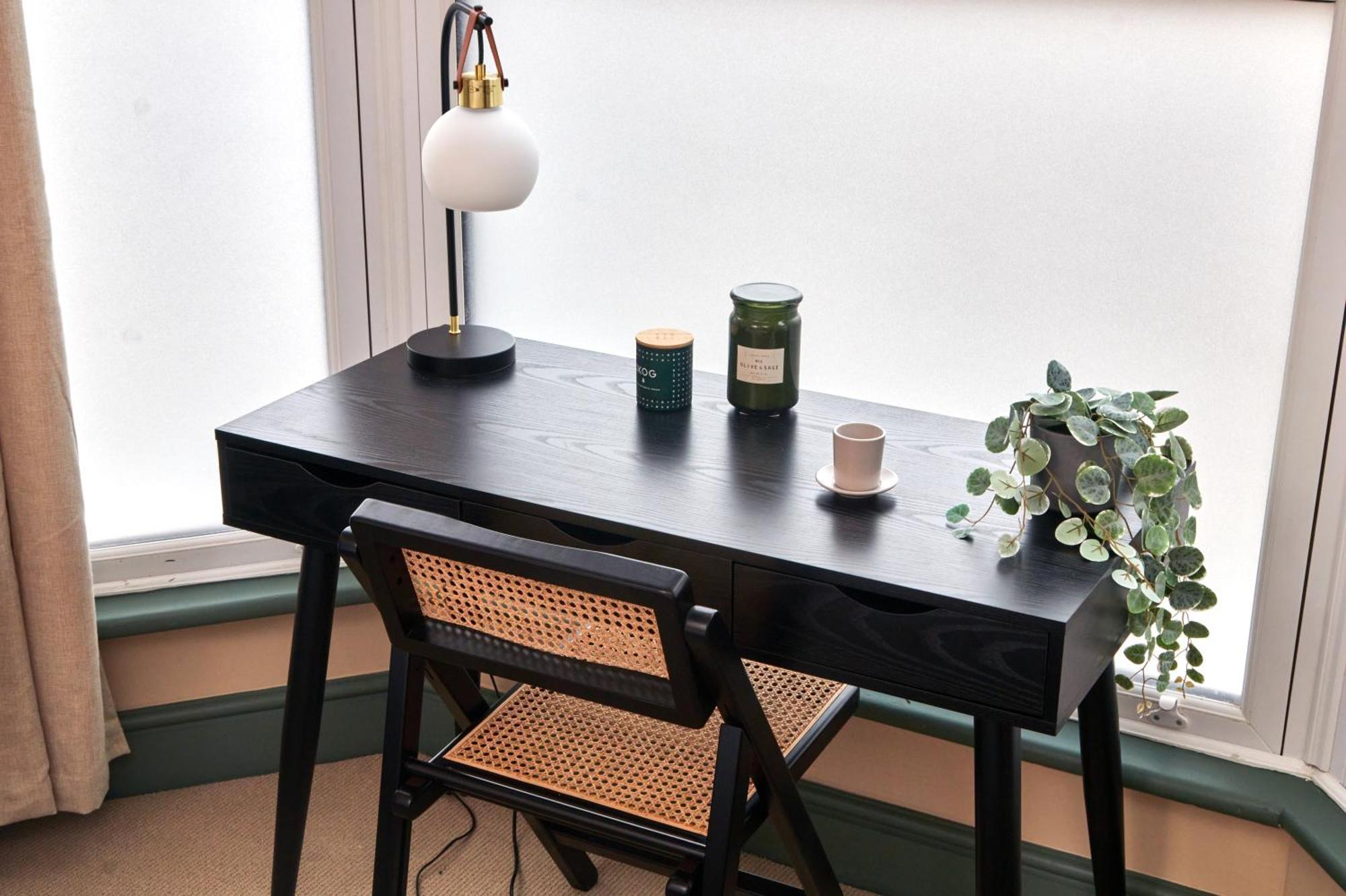 Settle In Winchester - Stylish Self Check-In Rooms Ngoại thất bức ảnh