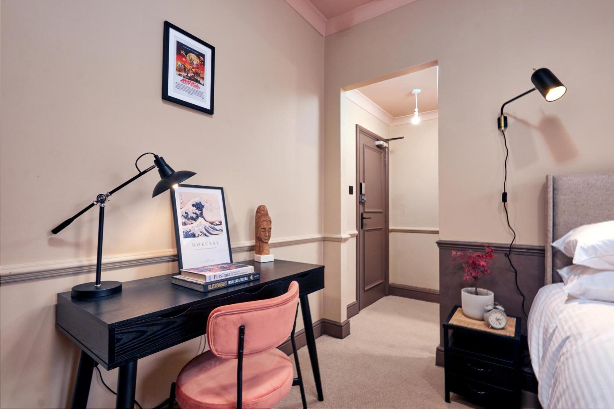 Settle In Winchester - Stylish Self Check-In Rooms Ngoại thất bức ảnh