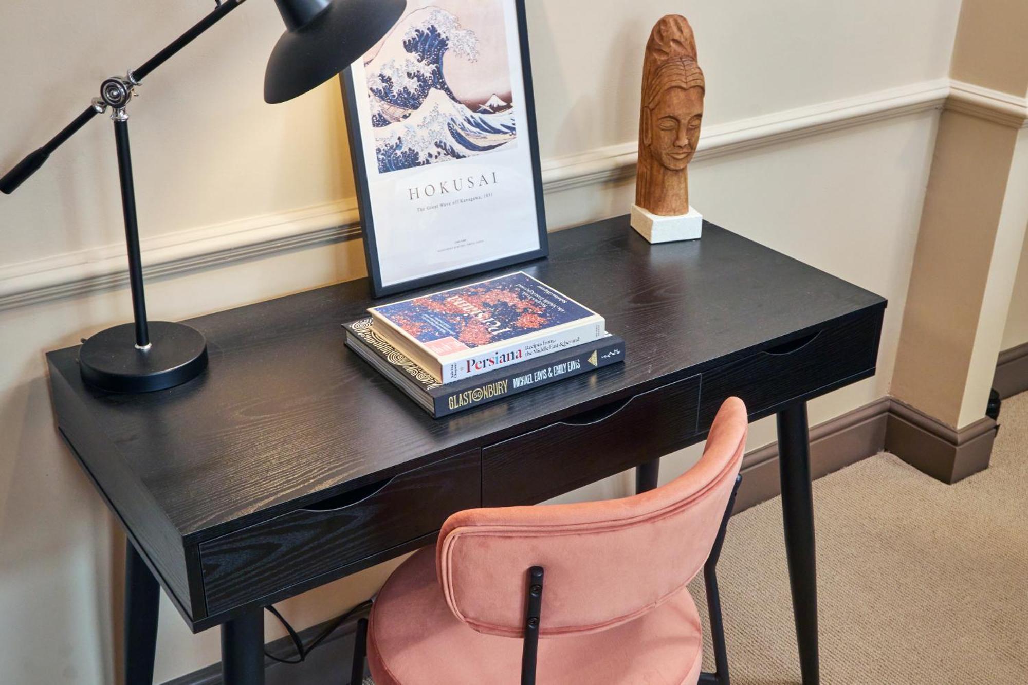 Settle In Winchester - Stylish Self Check-In Rooms Ngoại thất bức ảnh