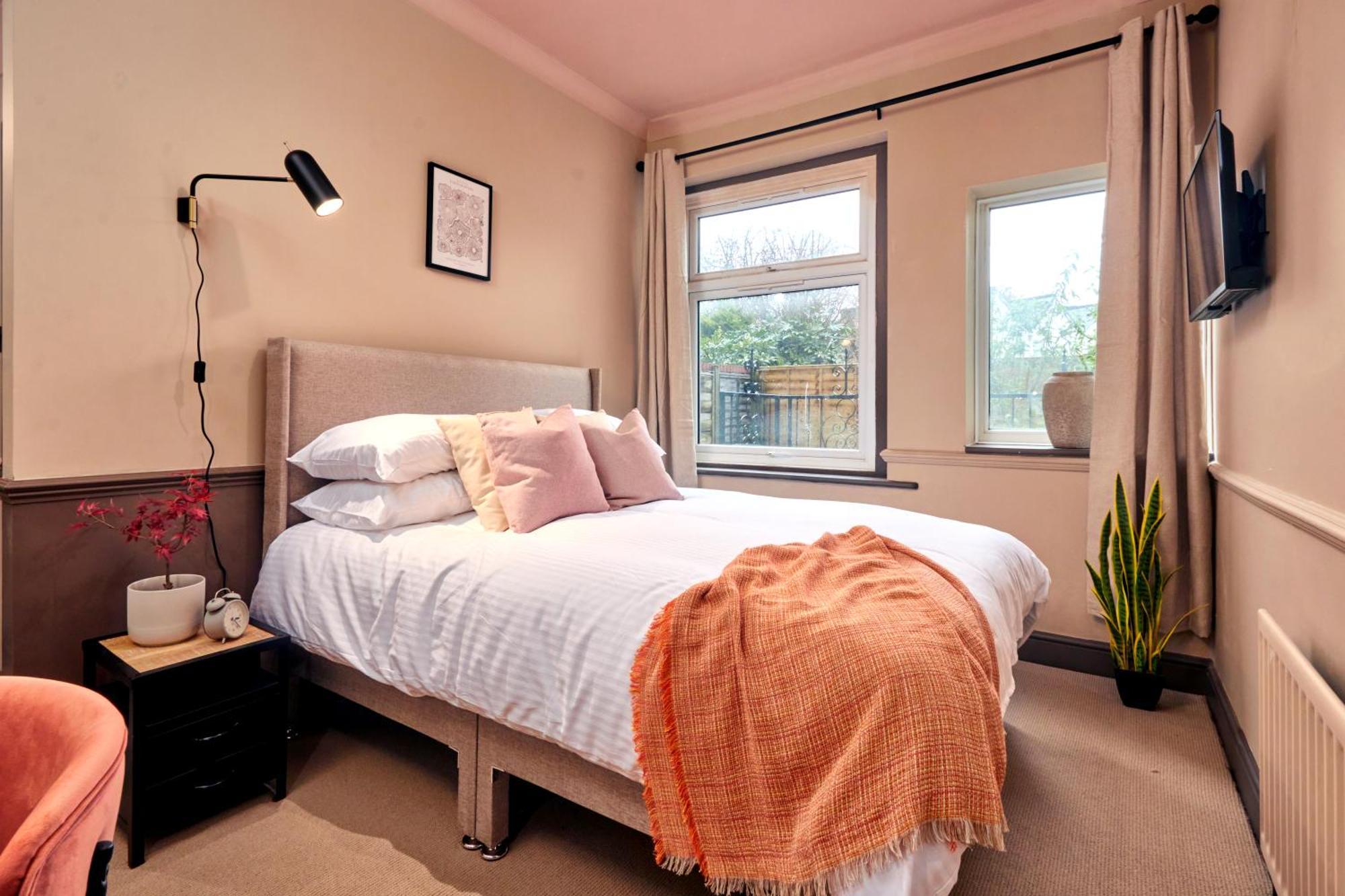 Settle In Winchester - Stylish Self Check-In Rooms Ngoại thất bức ảnh